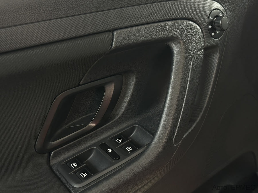 Фото SKODA Fabia II Рестайлинг с пробегом | №9