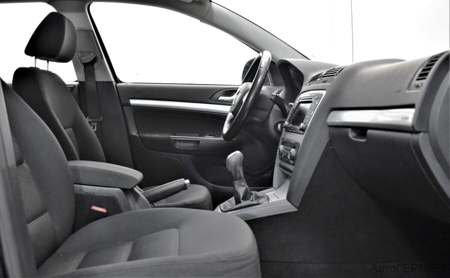 Фото SKODA Octavia II Рестайлинг с пробегом | №10 Фото SKODA Octavia II Рестайлинг с пробегом | №10