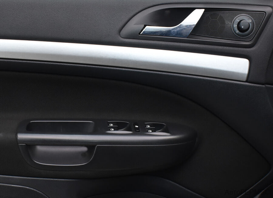 Фото SKODA Octavia II Рестайлинг с пробегом | №9 Фото SKODA Octavia II Рестайлинг с пробегом | №9