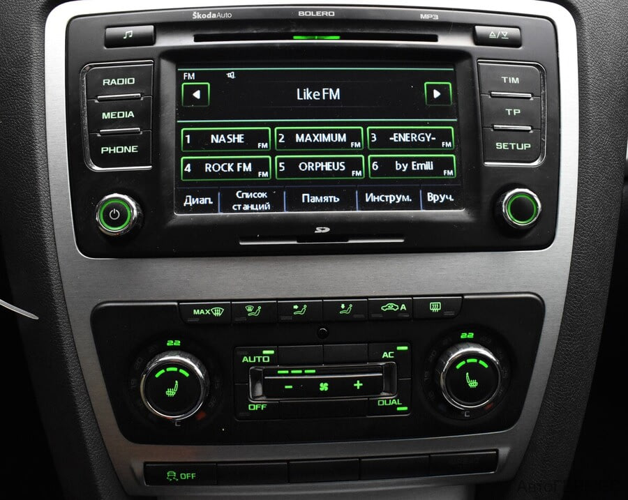 Фото SKODA Octavia II Рестайлинг с пробегом | №7 Фото SKODA Octavia II Рестайлинг с пробегом | №7