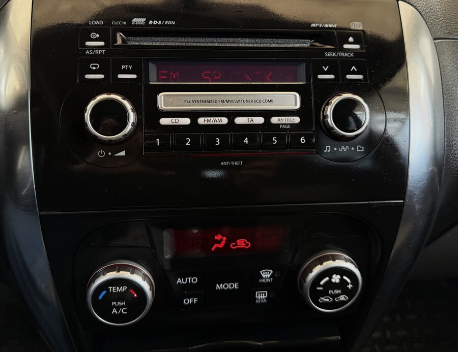 Фото SUZUKI Sx4 I (CLASSIC) Рестайлинг с пробегом | №7 Фото SUZUKI Sx4 I (CLASSIC) Рестайлинг с пробегом | №7