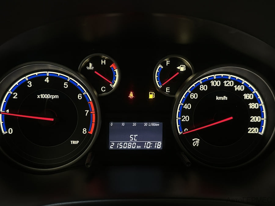 Фото SUZUKI Sx4 I (CLASSIC) Рестайлинг с пробегом | №6 Фото SUZUKI Sx4 I (CLASSIC) Рестайлинг с пробегом | №6