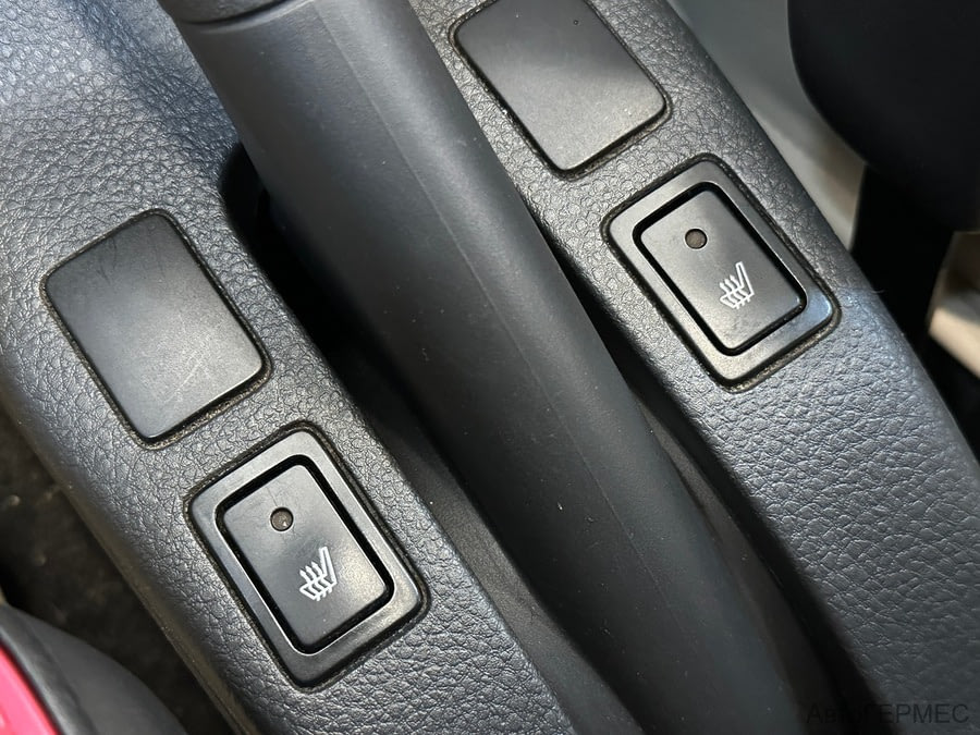 Фото SUZUKI Sx4 I (CLASSIC) Рестайлинг с пробегом | №9 Фото SUZUKI Sx4 I (CLASSIC) Рестайлинг с пробегом | №9