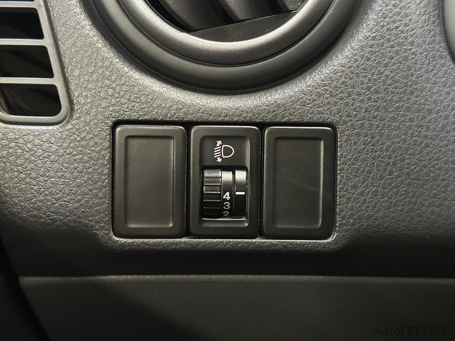 Фото SUZUKI Sx4 I (CLASSIC) Рестайлинг с пробегом | №10 Фото SUZUKI Sx4 I (CLASSIC) Рестайлинг с пробегом | №10