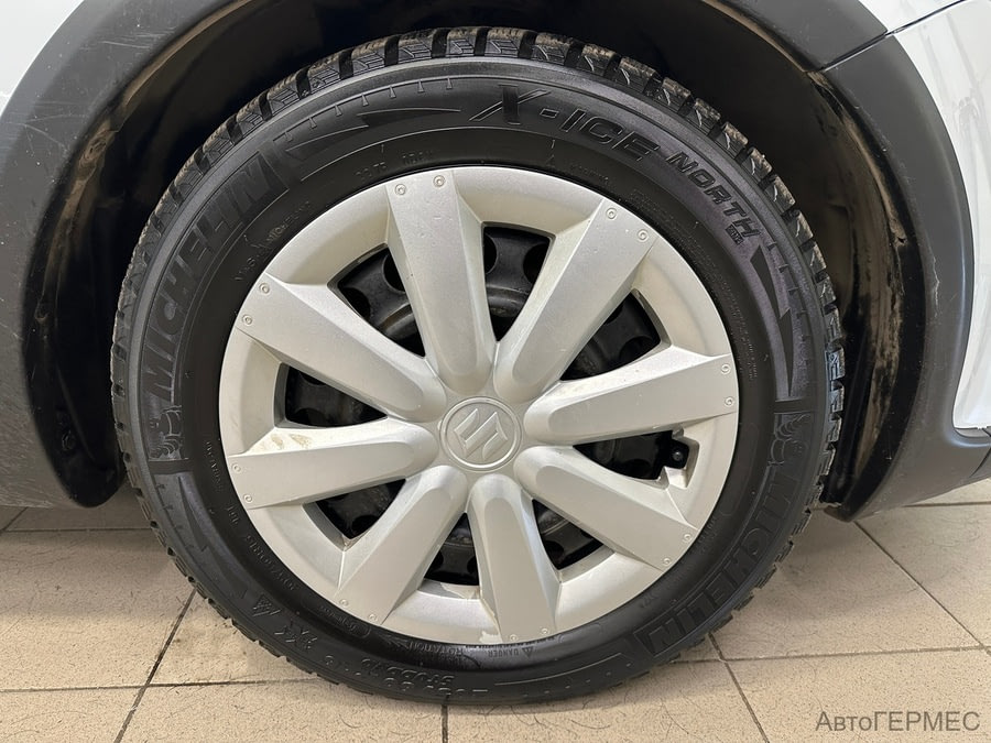 Фото SUZUKI Sx4 I (CLASSIC) Рестайлинг с пробегом | №16 Фото SUZUKI Sx4 I (CLASSIC) Рестайлинг с пробегом | №16