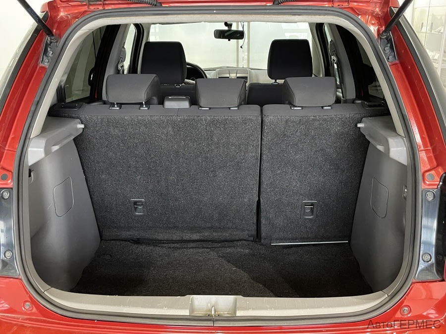 Фото SUZUKI Sx4 I (CLASSIC) Рестайлинг с пробегом | №14 Фото SUZUKI Sx4 I (CLASSIC) Рестайлинг с пробегом | №14