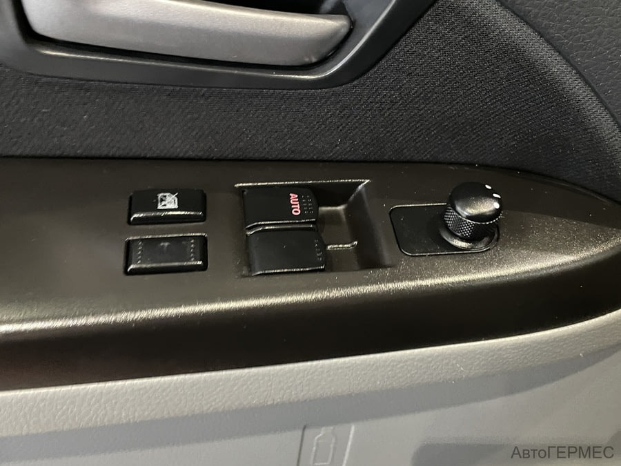 Фото SUZUKI Sx4 I (CLASSIC) Рестайлинг с пробегом | №9 Фото SUZUKI Sx4 I (CLASSIC) Рестайлинг с пробегом | №9