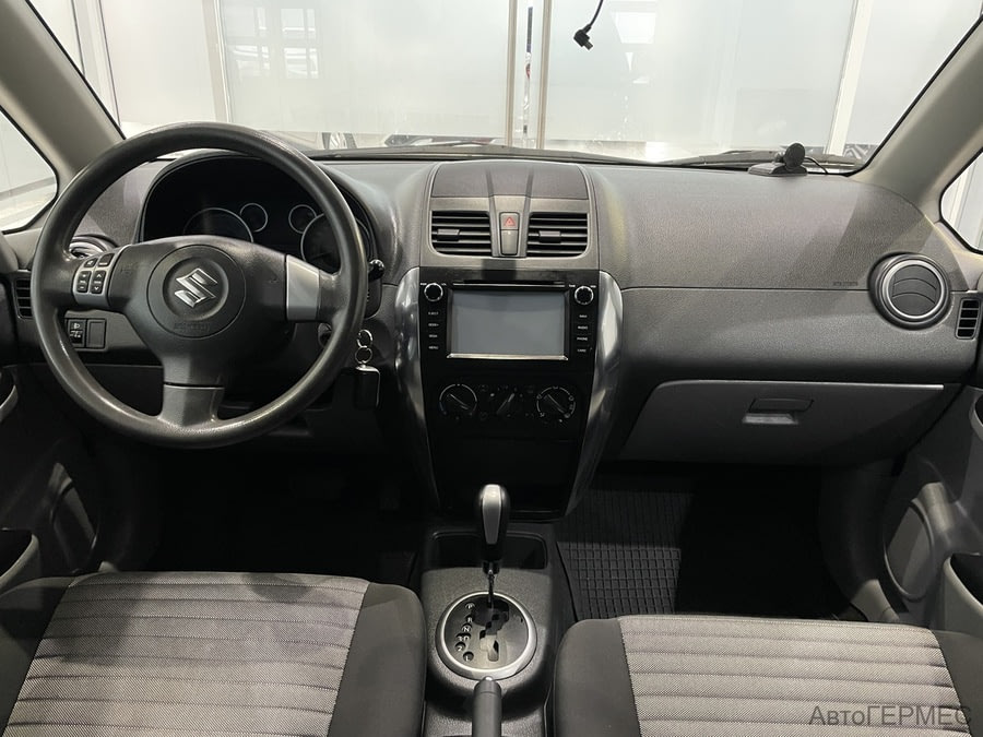 Фото SUZUKI Sx4 I (CLASSIC) Рестайлинг с пробегом | №5 Фото SUZUKI Sx4 I (CLASSIC) Рестайлинг с пробегом | №5
