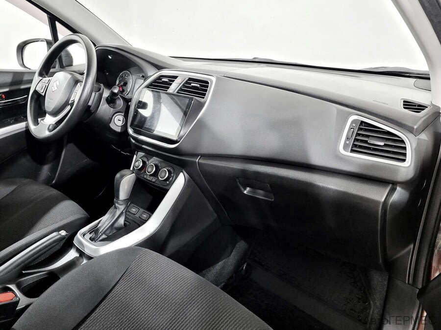 Фото SUZUKI Sx4 II Рестайлинг с пробегом | №11 Фото SUZUKI Sx4 II Рестайлинг с пробегом | №11