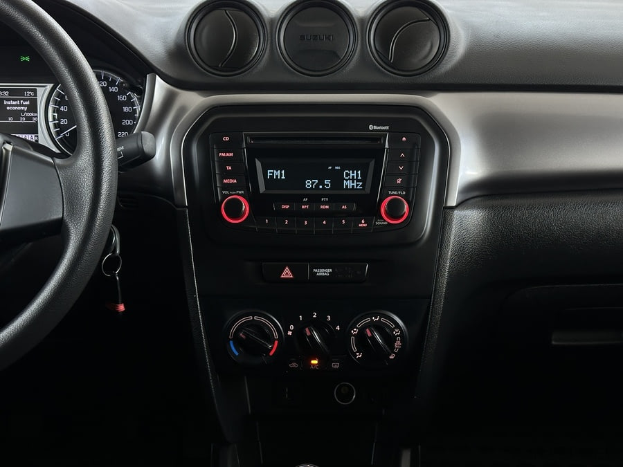 Фото SUZUKI Vitara II Рестайлинг с пробегом | №7 Фото SUZUKI Vitara II Рестайлинг с пробегом | №7