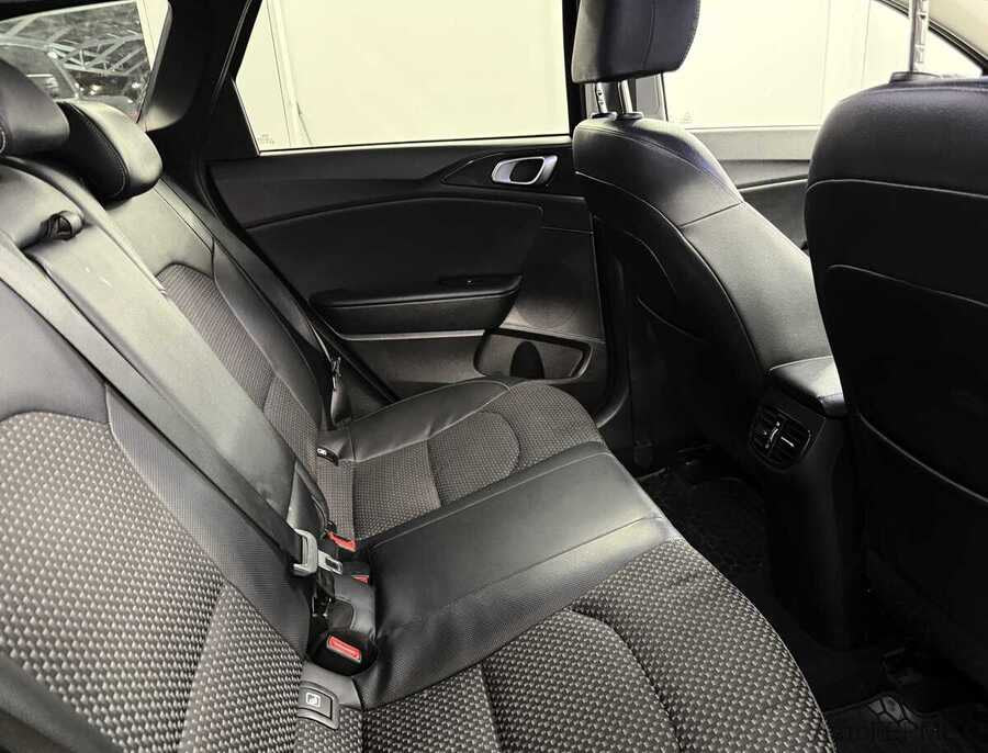 Фото Kia Ceed III с пробегом | №13 Фото Kia Ceed III с пробегом | №13