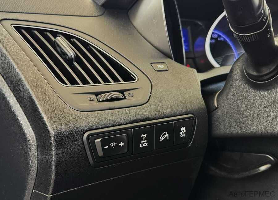 Фото HYUNDAI ix35 I с пробегом | №9