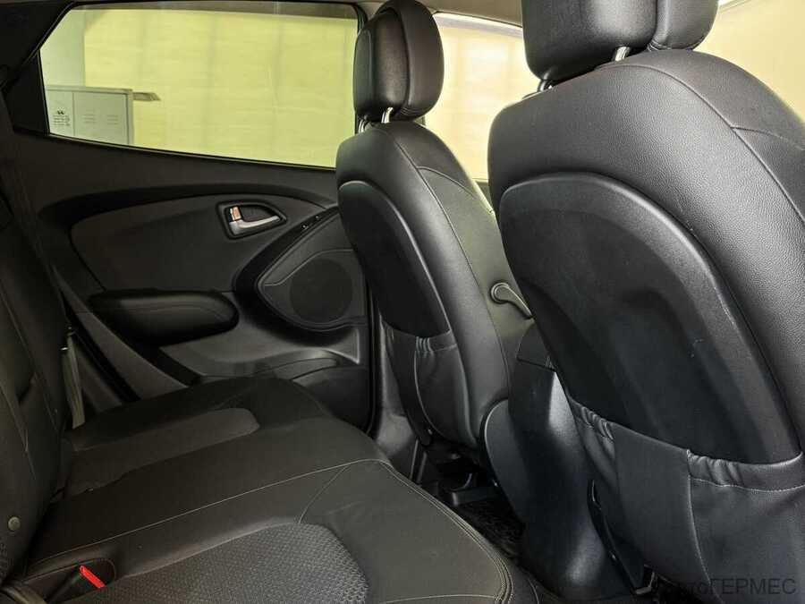 Фото HYUNDAI ix35 I с пробегом | №12