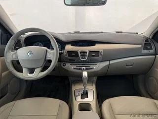 Фото RENAULT Laguna III с пробегом