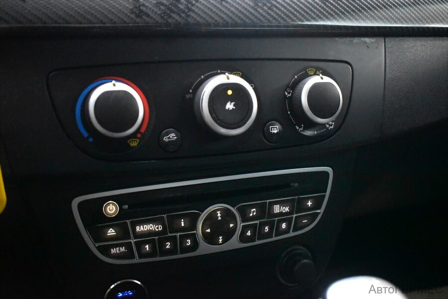 Фото RENAULT Megane III с пробегом | №7