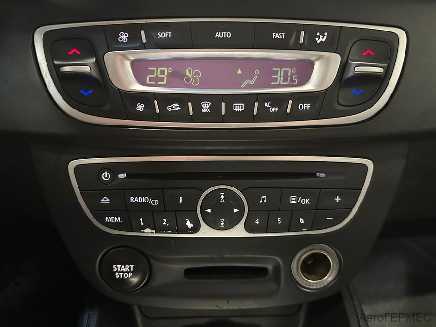 Фото RENAULT Megane III с пробегом | №7 Фото RENAULT Megane III с пробегом | №7