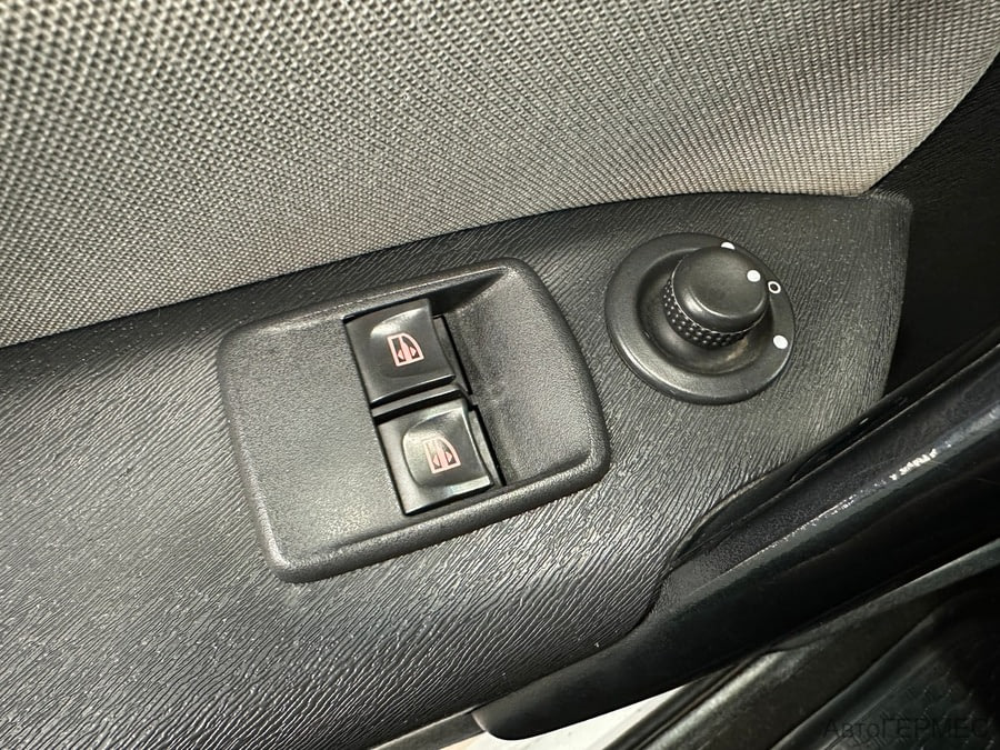 Фото RENAULT Kangoo II Рестайлинг с пробегом | №8