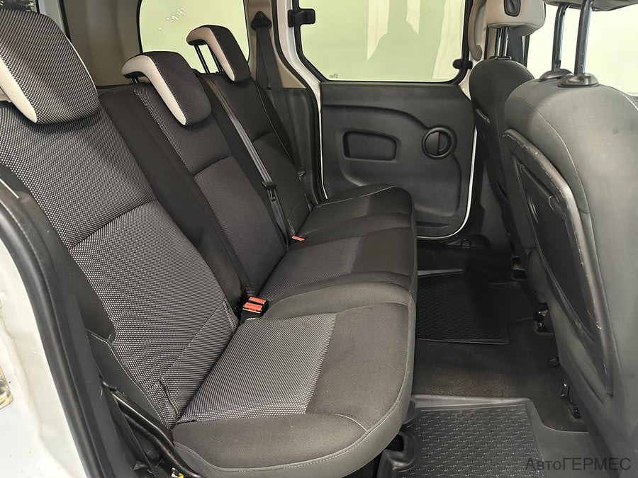 Фото RENAULT Kangoo II Рестайлинг с пробегом | №11