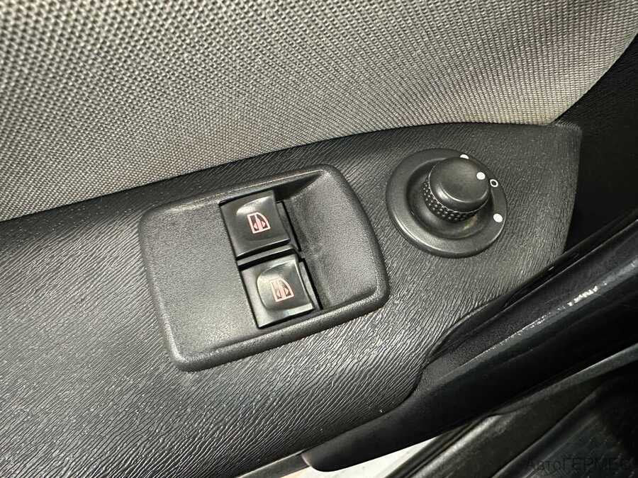 Фото RENAULT Kangoo II Рестайлинг с пробегом | №8 Фото RENAULT Kangoo II Рестайлинг с пробегом | №8