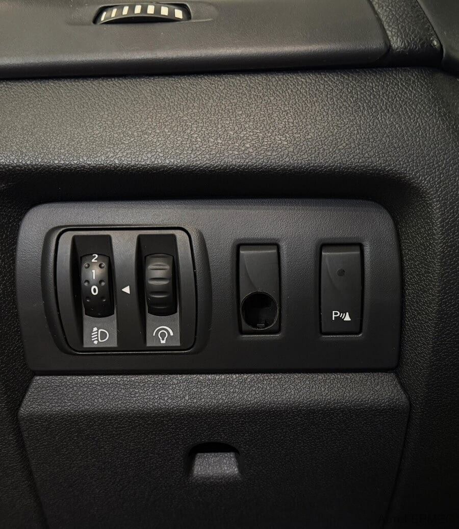 Фото RENAULT Fluence I с пробегом | №8