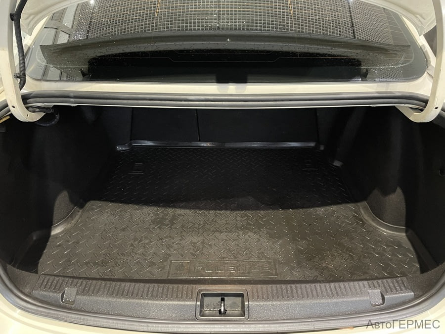 Фото RENAULT Fluence I Рестайлинг с пробегом | №15