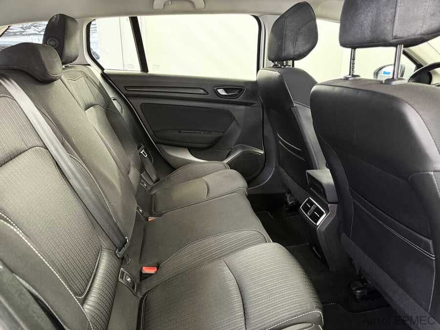 Фото RENAULT Megane IV с пробегом | №12