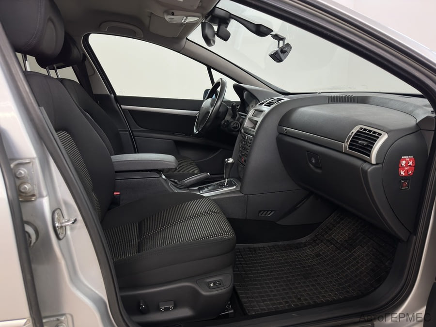 Фото PEUGEOT 407 I с пробегом | №10