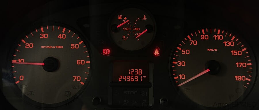 Фото PEUGEOT PARTNER II Рестайлинг с пробегом | №6 Фото PEUGEOT PARTNER II Рестайлинг с пробегом | №6