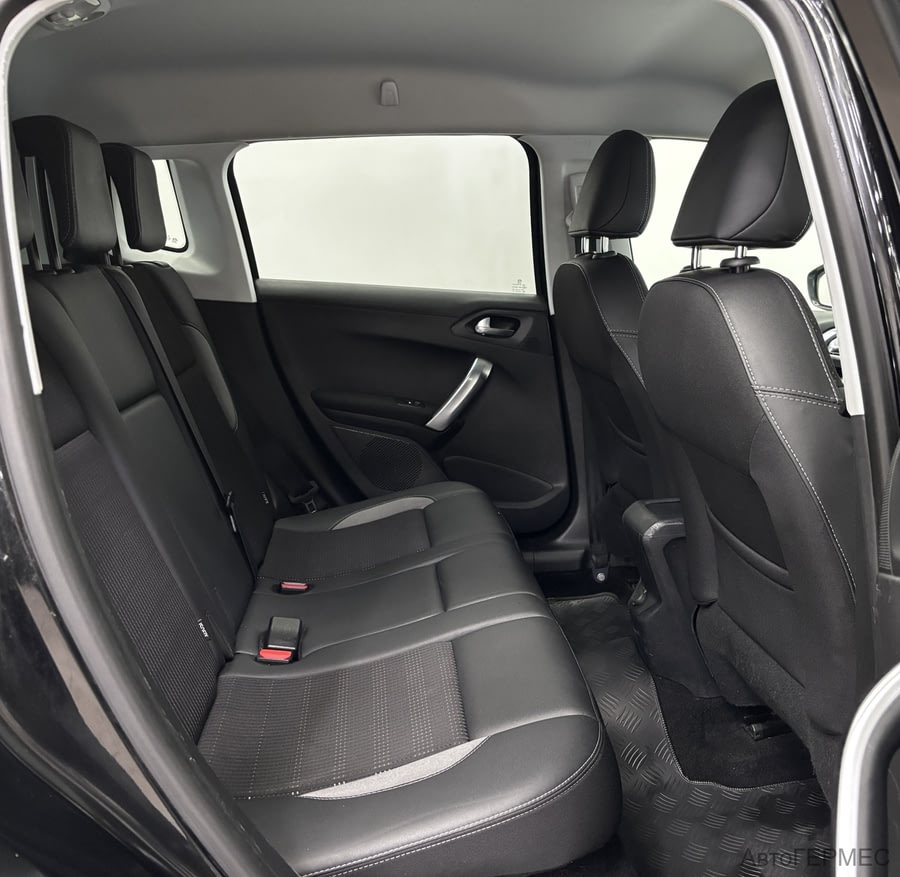 Фото PEUGEOT 2008 I Рестайлинг с пробегом | №10 Фото PEUGEOT 2008 I Рестайлинг с пробегом | №10