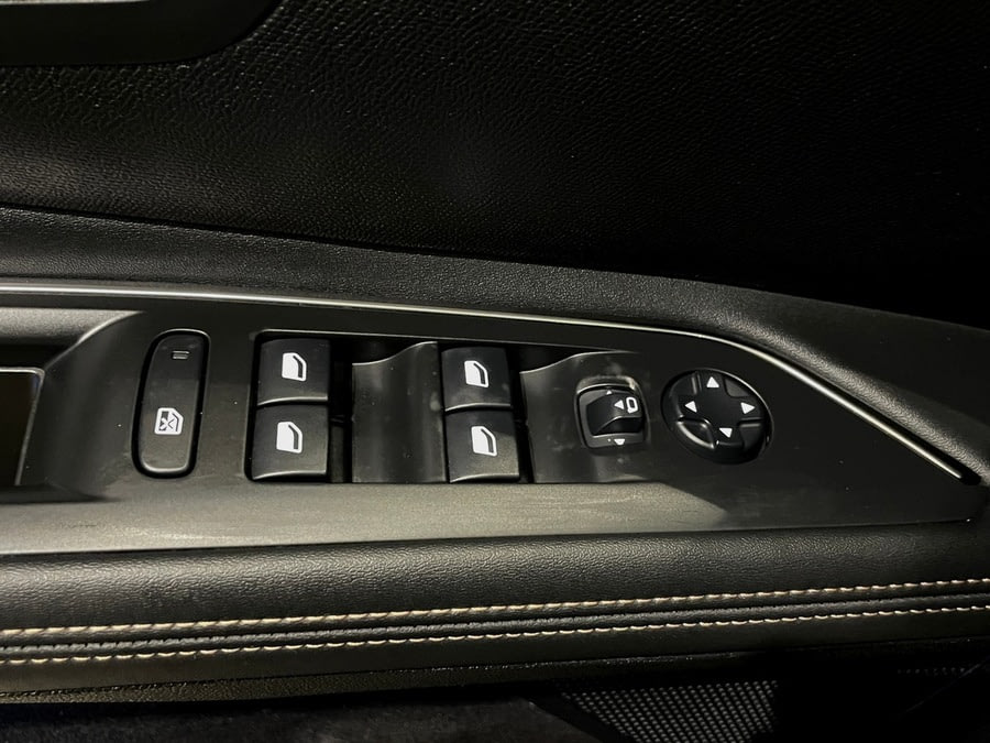 Фото PEUGEOT 5008 II с пробегом | №10 Фото PEUGEOT 5008 II с пробегом | №10