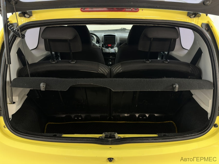 Фото PEUGEOT 107 I Рестайлинг с пробегом | №11