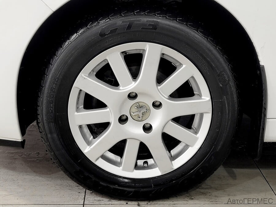 Фото PEUGEOT 207 I Рестайлинг с пробегом | №15