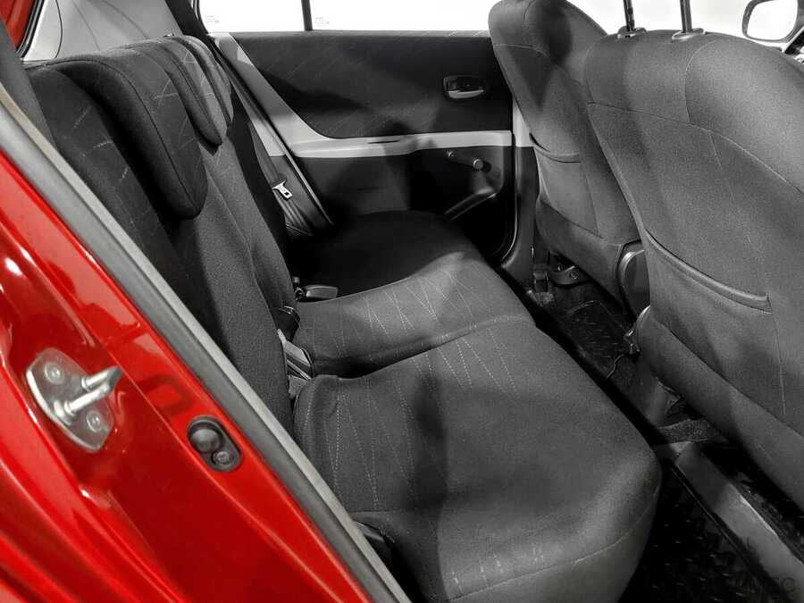 Фото TOYOTA Yaris II с пробегом | №12