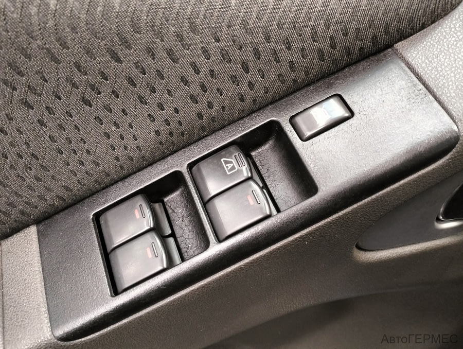 Фото NISSAN Pathfinder III Рестайлинг с пробегом | №11 Фото NISSAN Pathfinder III Рестайлинг с пробегом | №11