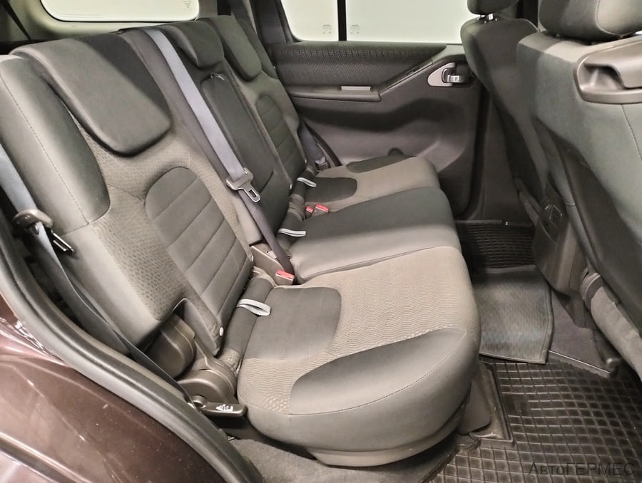 Фото NISSAN Pathfinder III Рестайлинг с пробегом | №13 Фото NISSAN Pathfinder III Рестайлинг с пробегом | №13