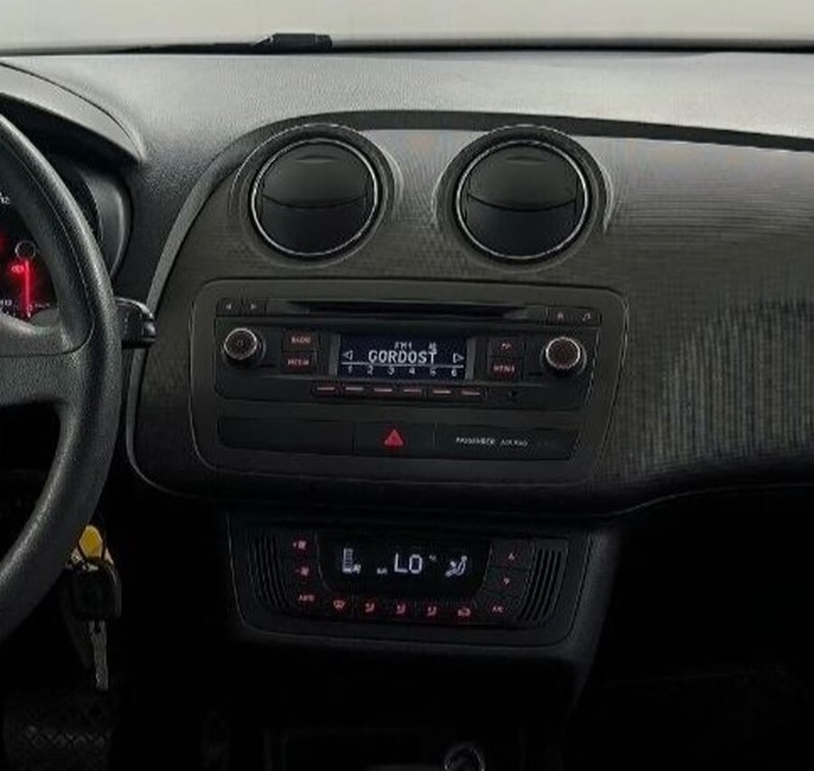 Фото SEAT Ibiza IV Рестайлинг с пробегом | №7 Фото SEAT Ibiza IV Рестайлинг с пробегом | №7