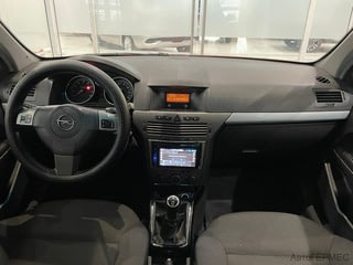 Фото Opel Astra H с пробегом