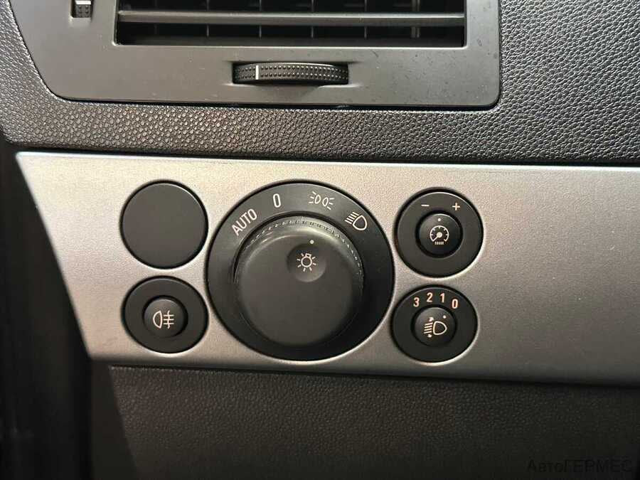 Фото Opel Astra H Рестайлинг с пробегом | №9