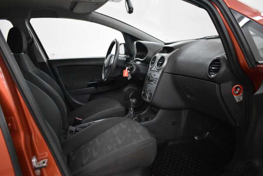 Фото Opel Corsa D Рестайлинг I с пробегом | №9