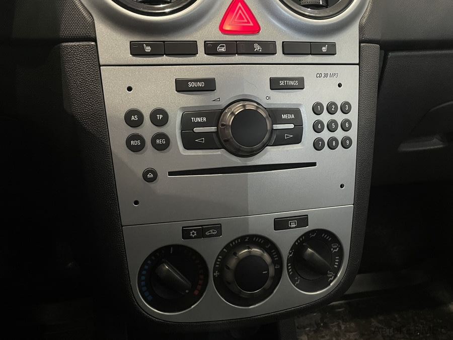 Фото Opel Corsa D Рестайлинг I с пробегом | №7 Фото Opel Corsa D Рестайлинг I с пробегом | №7