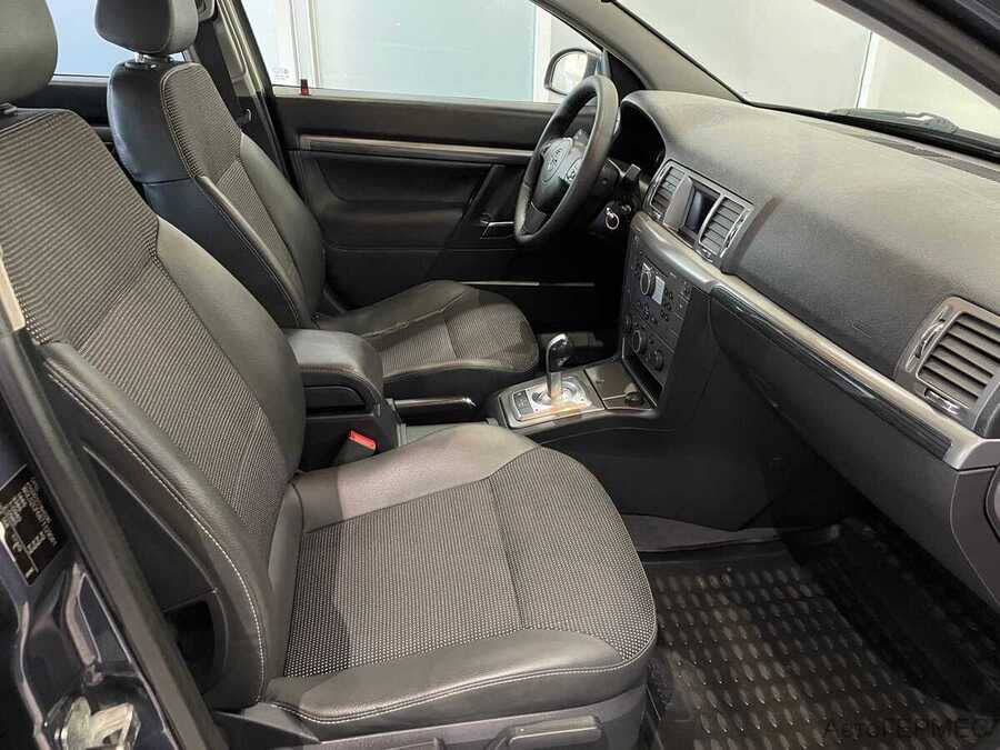 Фото Opel Vectra C Рестайлинг с пробегом | №11