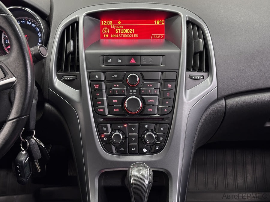 Фото Opel Astra J Рестайлинг с пробегом | №7