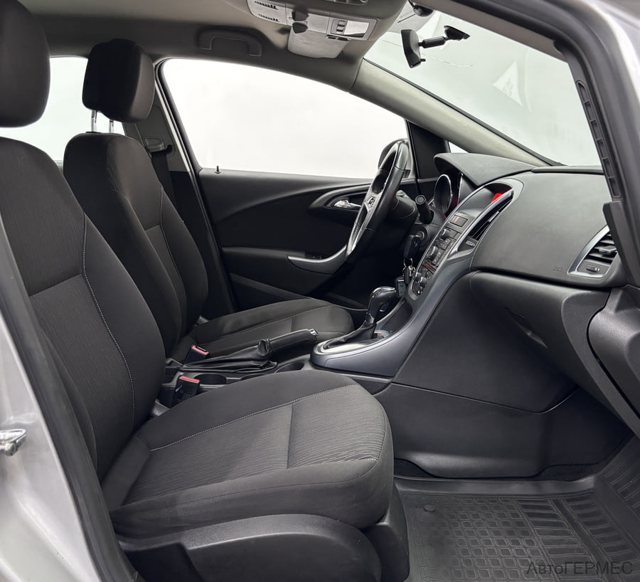 Фото Opel Astra J Рестайлинг с пробегом | №11