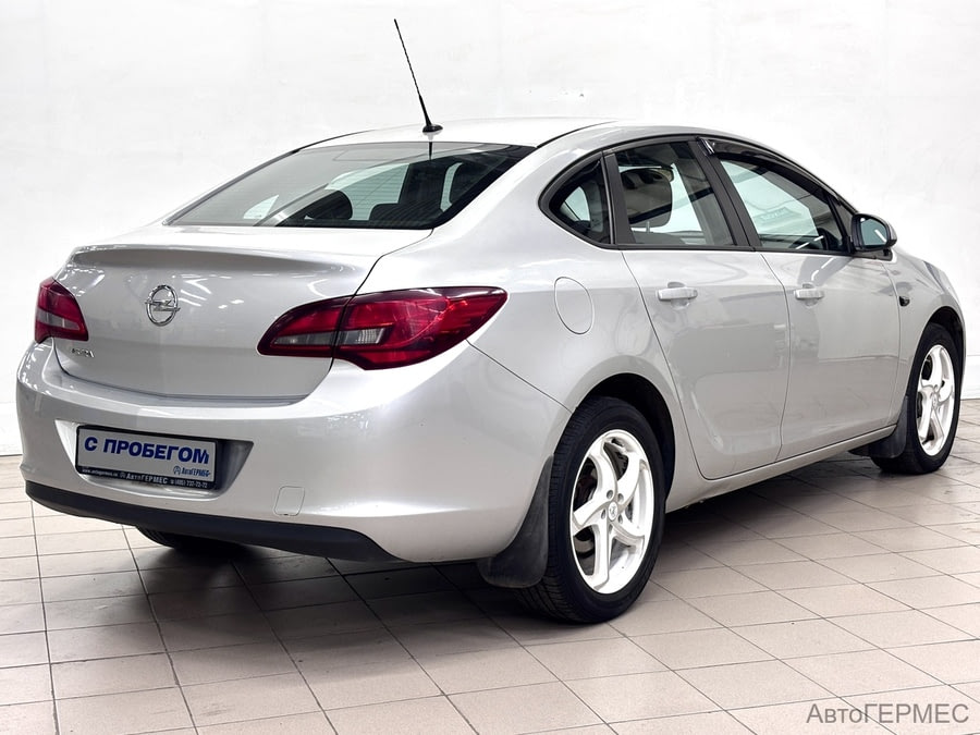 Фото Opel Astra J Рестайлинг с пробегом | №4