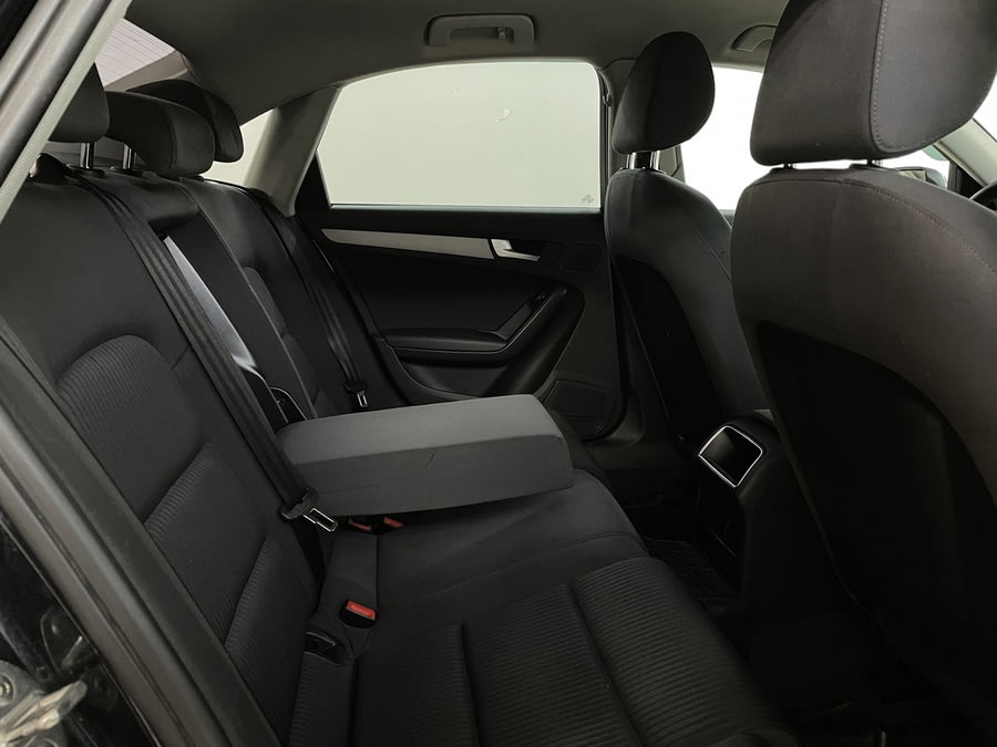 Фото Audi A4 IV (B8) Рестайлинг с пробегом | №10