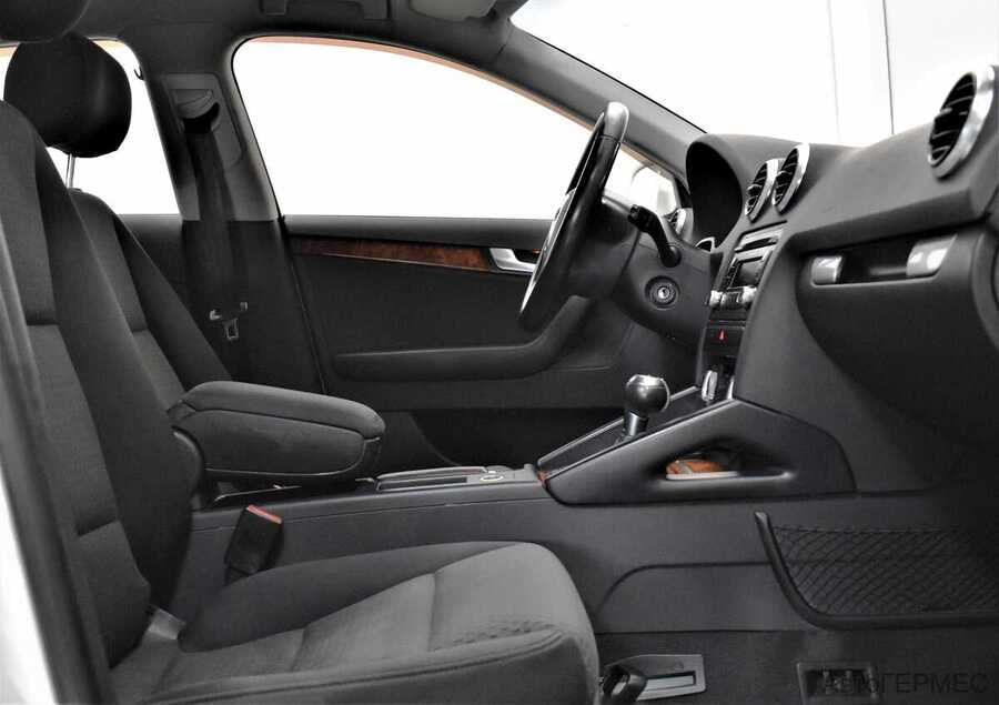 Фото Audi A3 II (8P) Рестайлинг 2 с пробегом | №10