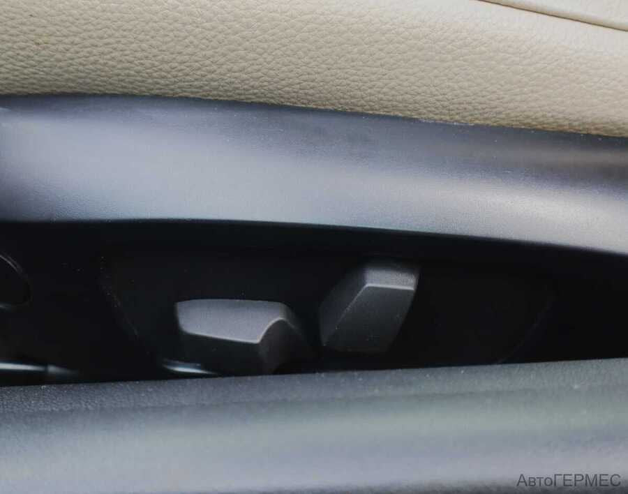 Фото BMW 3 Серия V (E90/E91/E92/E93) Рестайлинг с пробегом | №10