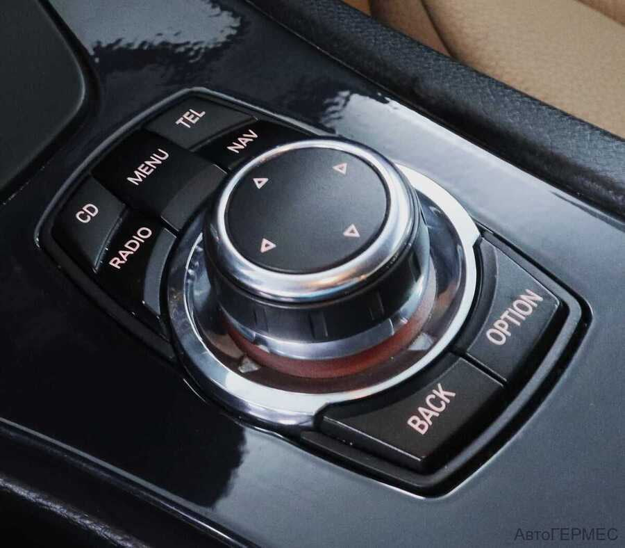 Фото BMW 3 Серия V (E90/E91/E92/E93) Рестайлинг с пробегом | №9