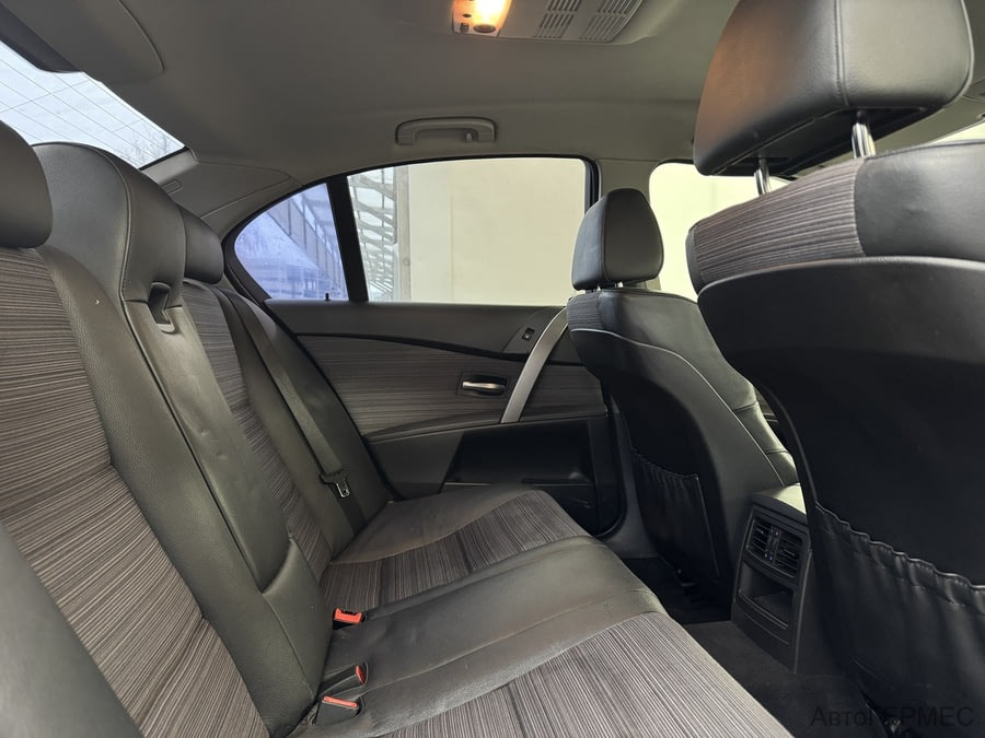 Фото BMW 5 Серия V (E60/E61) с пробегом | №12 Фото BMW 5 Серия V (E60/E61) с пробегом | №12