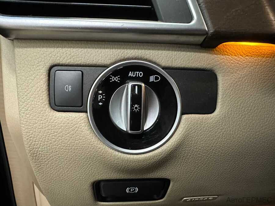 Фото Mercedes-Benz M-Класс III (W166) с пробегом | №11